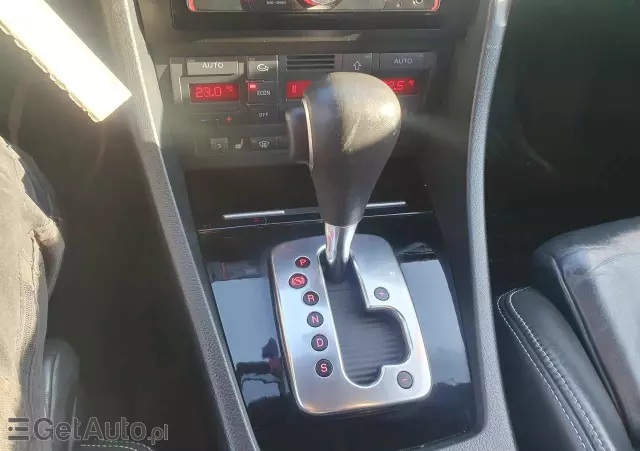 AUDI A4 Avant 2.0T FSI Quattro Tip