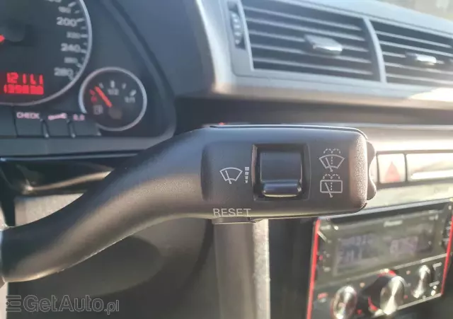 AUDI A4 Avant 2.0T FSI Quattro Tip