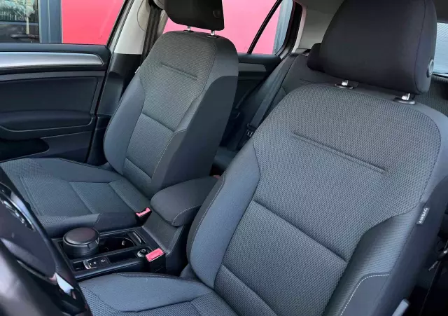 VOLKSWAGEN Golf VII 1.2 TSI BMT Comfortline