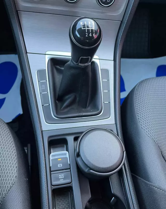 VOLKSWAGEN Golf VII 1.2 TSI BMT Comfortline