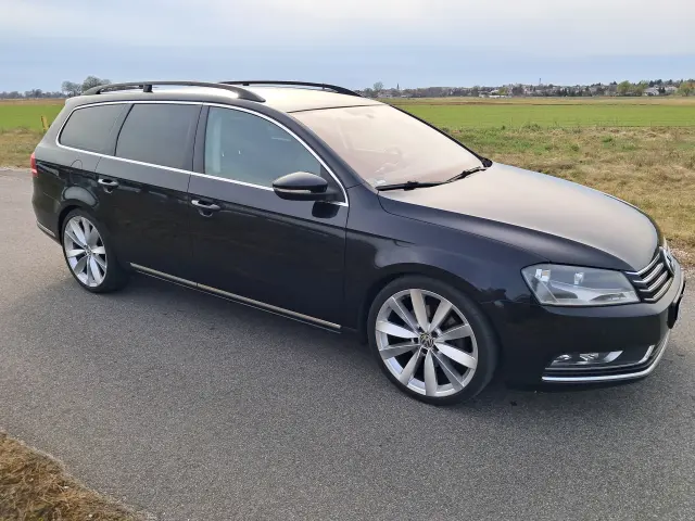 VOLKSWAGEN Passat Comfortline