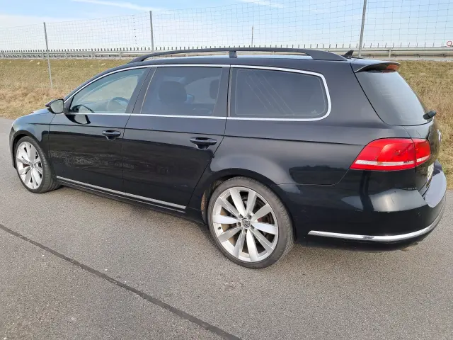 VOLKSWAGEN Passat Comfortline