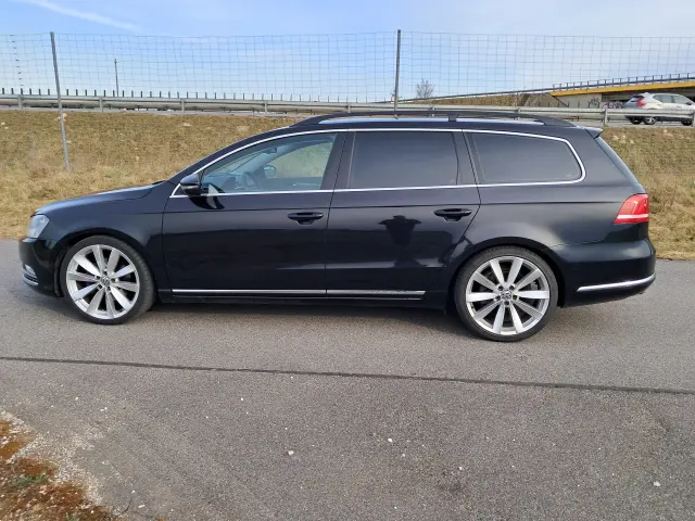 VOLKSWAGEN Passat Comfortline