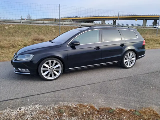 VOLKSWAGEN Passat Comfortline