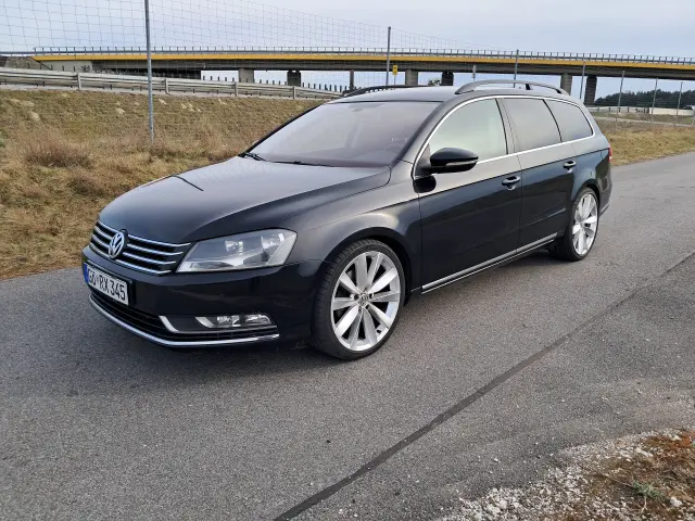 VOLKSWAGEN Passat Comfortline