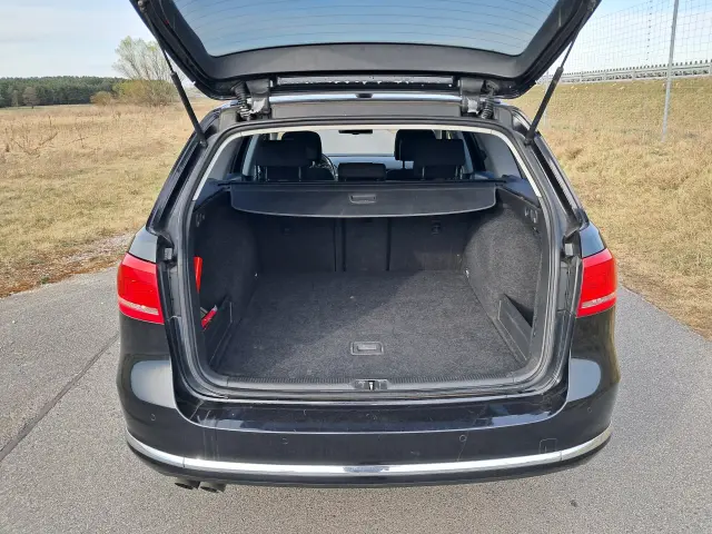 VOLKSWAGEN Passat Comfortline