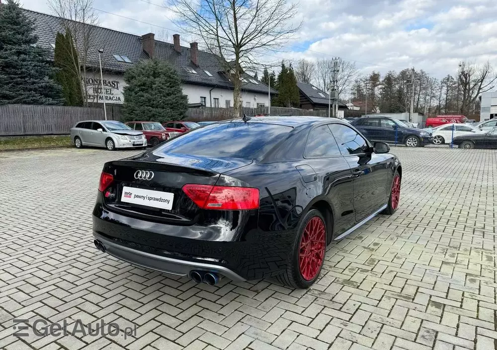 AUDI S5 