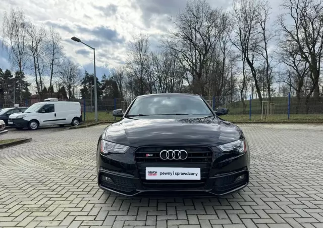 AUDI S5 