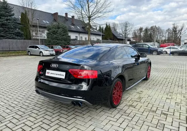 AUDI S5 