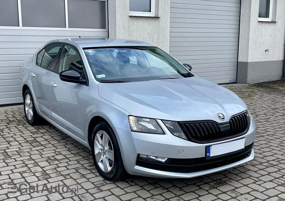 SKODA Octavia 1.5 TSI ACT Ambition