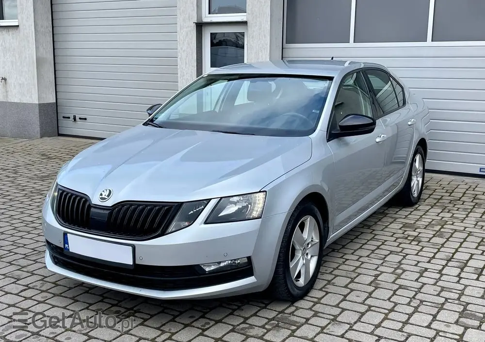 SKODA Octavia 1.5 TSI ACT Ambition
