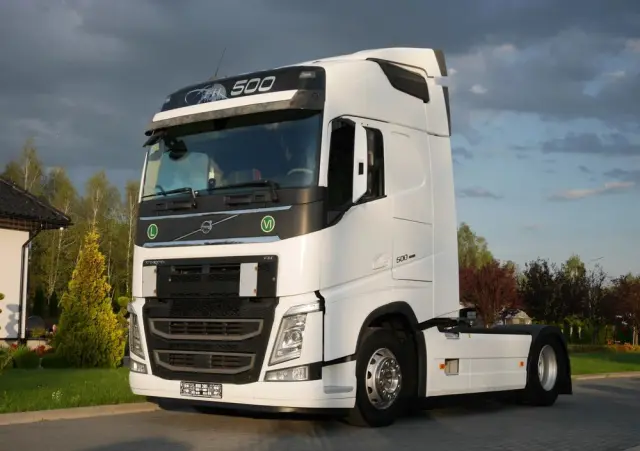 VOLVO FH 500KM STANDARD/ EURO-6/KLIMA POSTOJOWA/Stan Idealny 