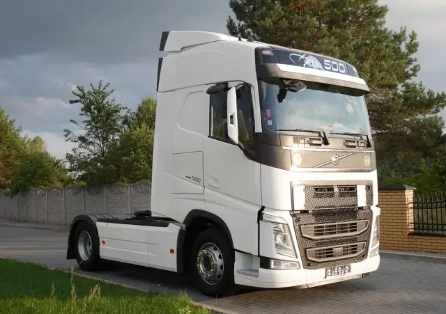 VOLVO FH 500KM STANDARD/ EURO-6/KLIMA POSTOJOWA/Stan Idealny 