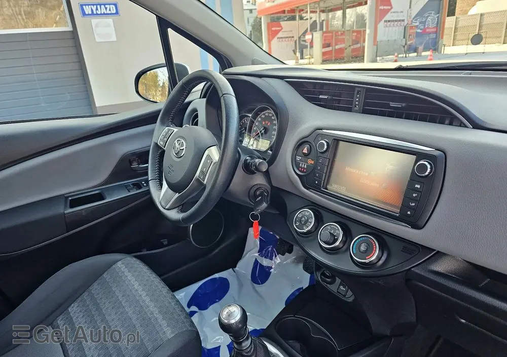 TOYOTA Yaris 1.33 VVT-i Edition