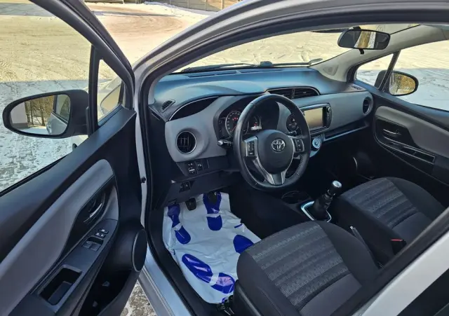 TOYOTA Yaris 1.33 VVT-i Edition