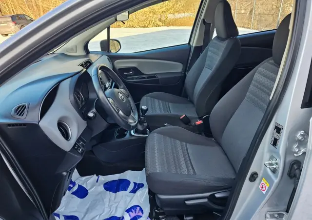 TOYOTA Yaris 1.33 VVT-i Edition