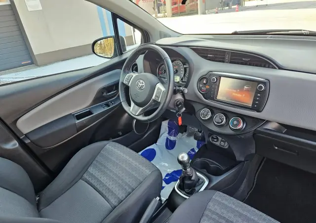 TOYOTA Yaris 1.33 VVT-i Edition