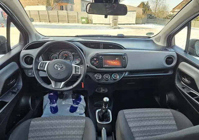 TOYOTA Yaris 1.33 VVT-i Edition