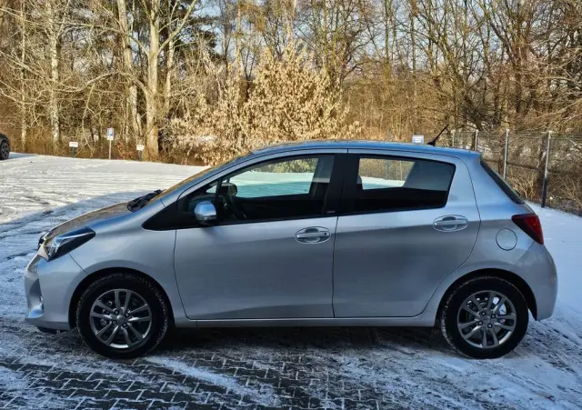 TOYOTA Yaris 1.33 VVT-i Edition