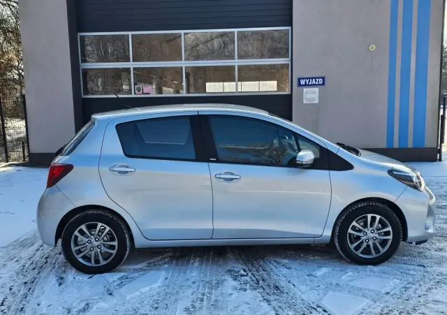 TOYOTA Yaris 1.33 VVT-i Edition