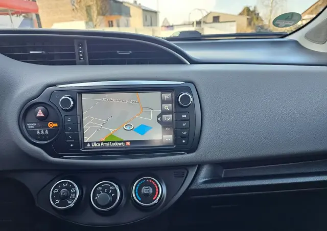 TOYOTA Yaris 1.33 VVT-i Edition