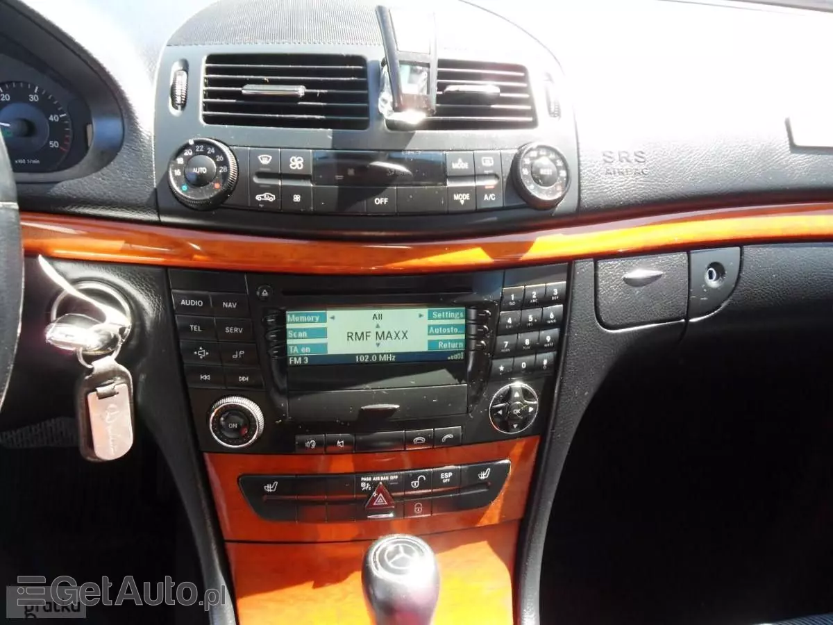 MERCEDES-BENZ Klasa E 