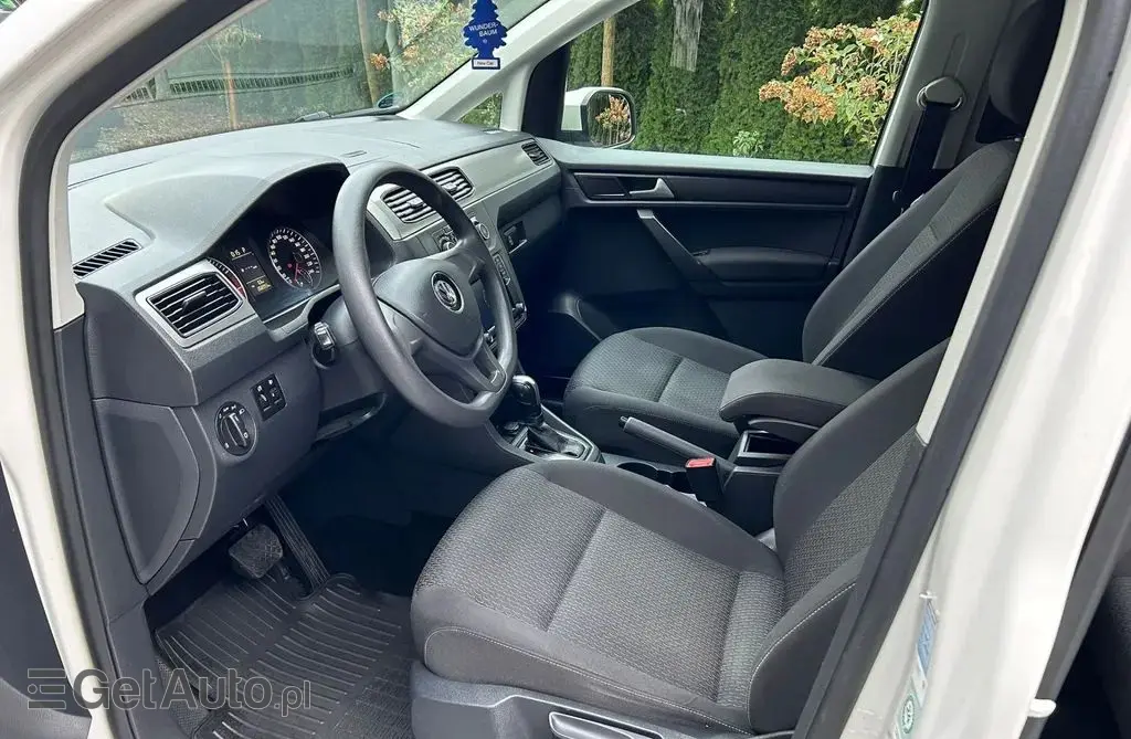 VOLKSWAGEN Caddy California 