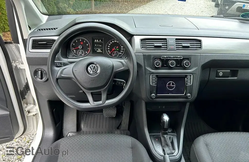 VOLKSWAGEN Caddy California 