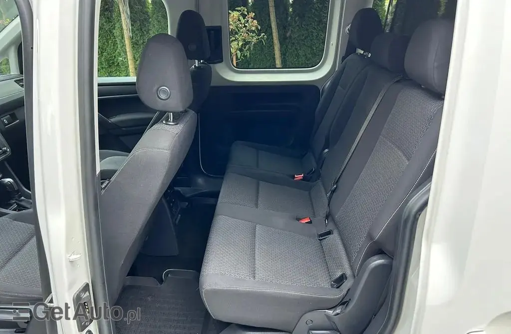 VOLKSWAGEN Caddy California 