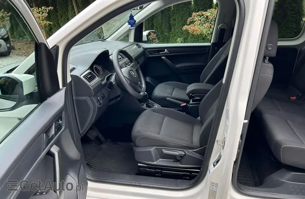 VOLKSWAGEN Caddy California 