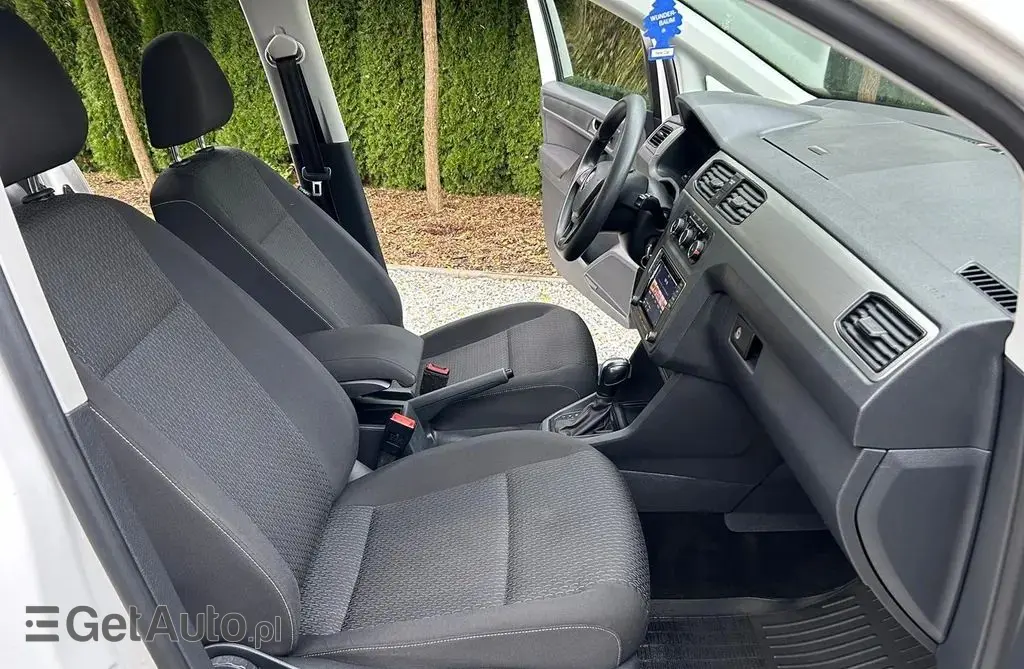 VOLKSWAGEN Caddy California 