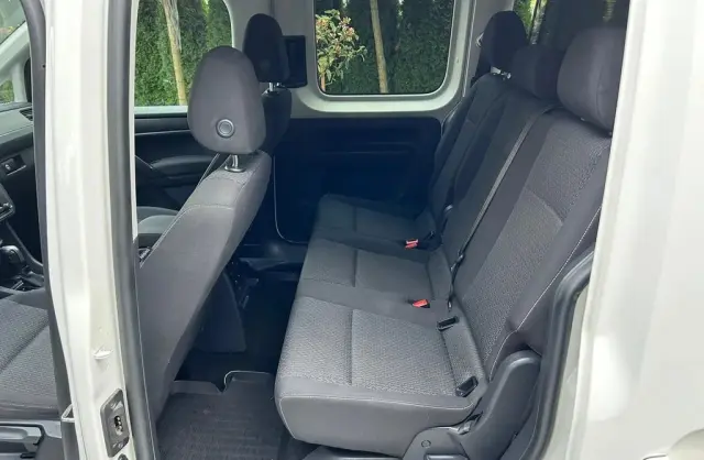 VOLKSWAGEN Caddy California 