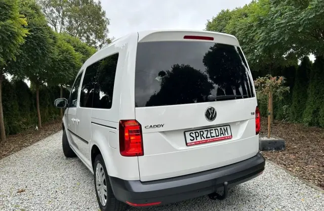 VOLKSWAGEN Caddy California 