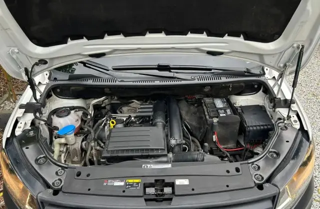 VOLKSWAGEN Caddy California 