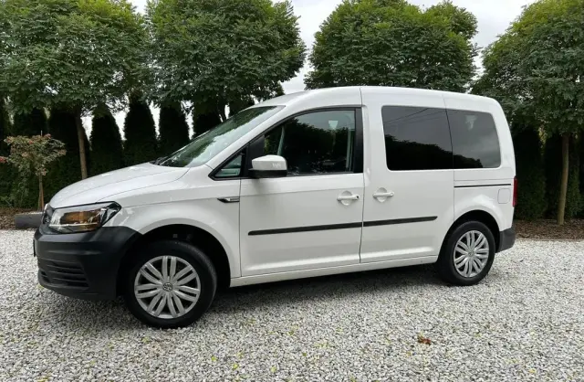 VOLKSWAGEN Caddy California 