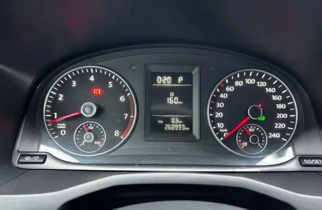 VOLKSWAGEN Caddy California 