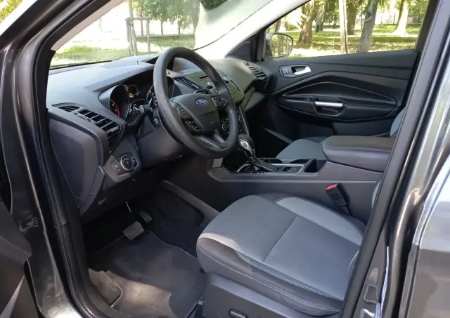 FORD Escape 
