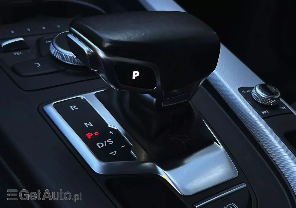 AUDI A4 2.0 TDI S tronic