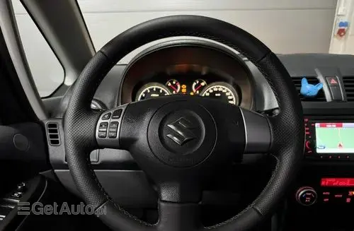 SUZUKI SX4 