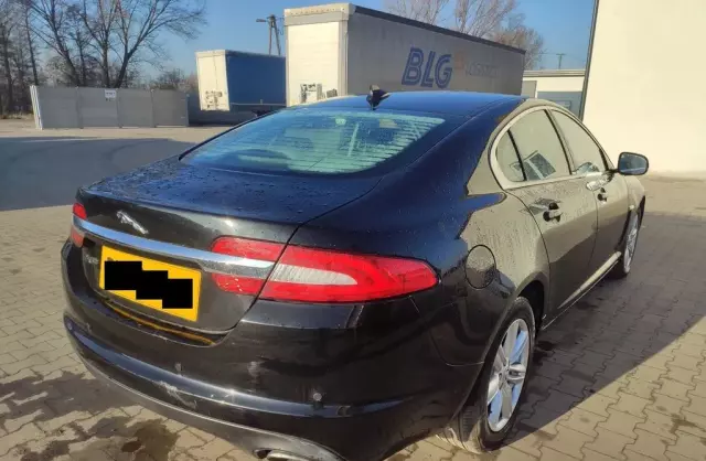 JAGUAR XF 