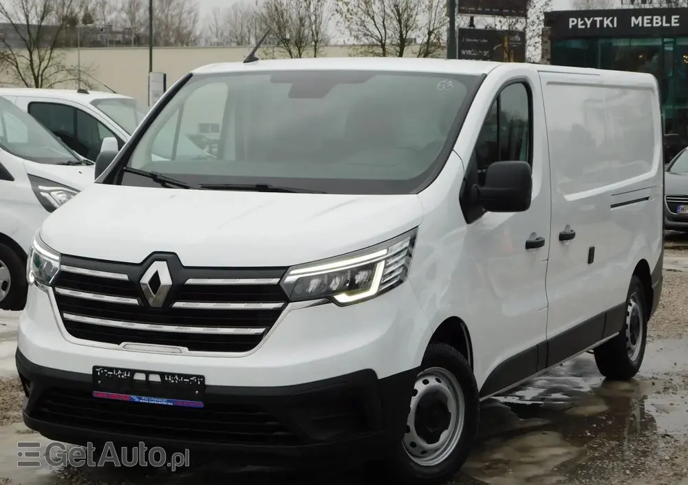 RENAULT Trafic 
