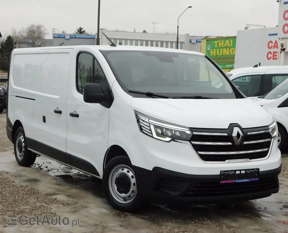 RENAULT Trafic 