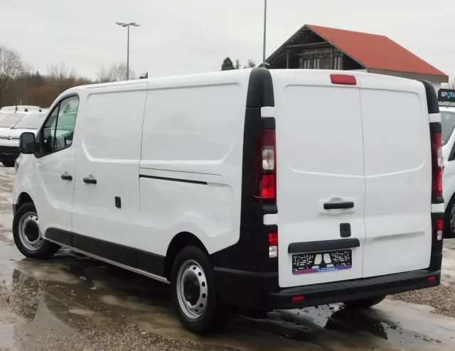 RENAULT Trafic 