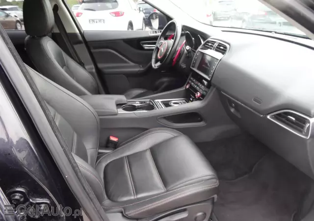 JAGUAR F-Pace 3.0 TDV6 AWD 300 Sport