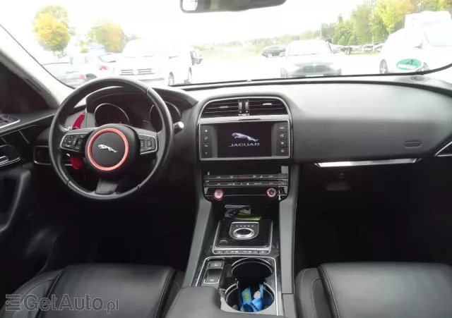 JAGUAR F-Pace 3.0 TDV6 AWD 300 Sport