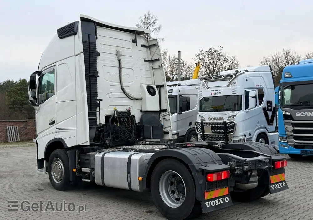 VOLVO FH460 z Austrii kabina XL nowa hydraulika 600Tkm oryginalnego przebiegu 
