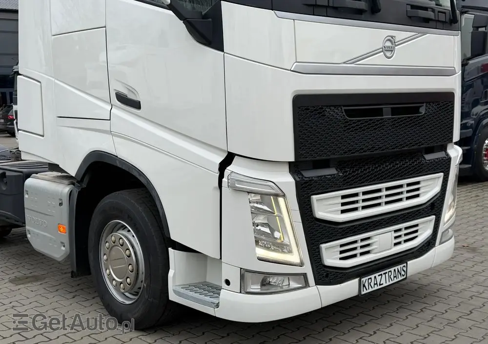 VOLVO FH460 z Austrii kabina XL nowa hydraulika 600Tkm oryginalnego przebiegu 