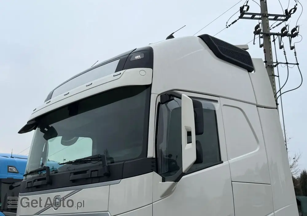 VOLVO FH460 z Austrii kabina XL nowa hydraulika 600Tkm oryginalnego przebiegu 