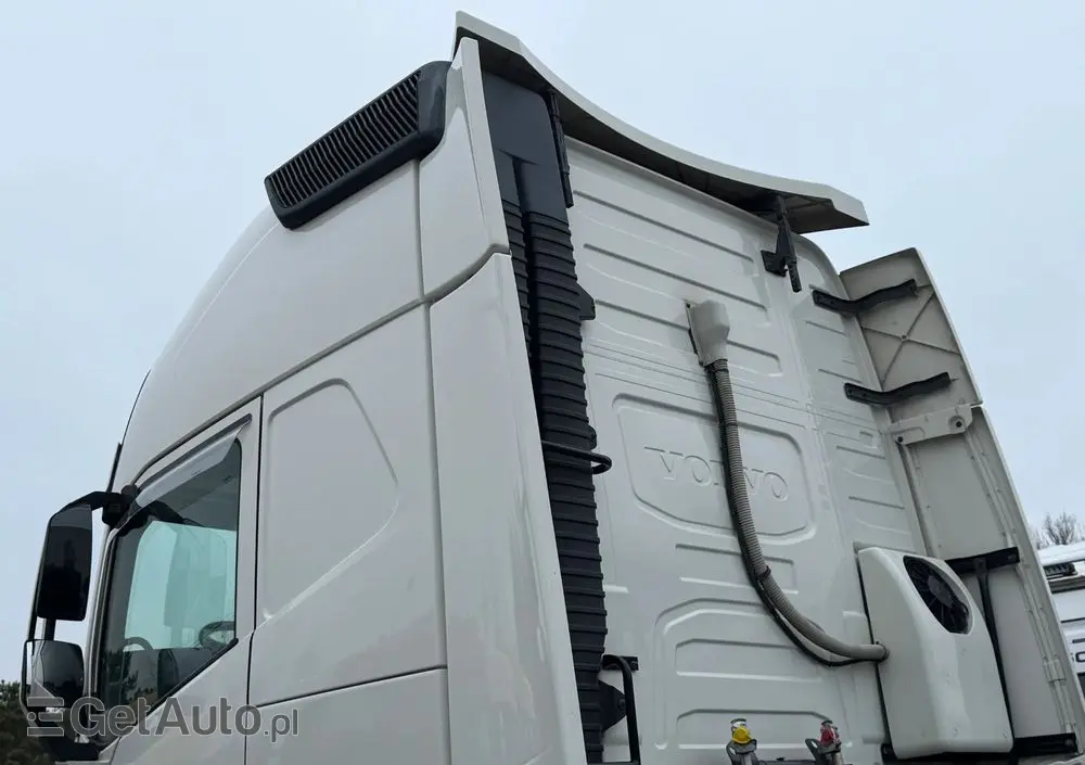 VOLVO FH460 z Austrii kabina XL nowa hydraulika 600Tkm oryginalnego przebiegu 
