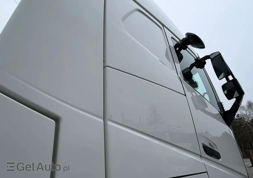 VOLVO FH460 z Austrii kabina XL nowa hydraulika 600Tkm oryginalnego przebiegu 